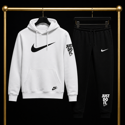 NIKE BLACK/WHITE