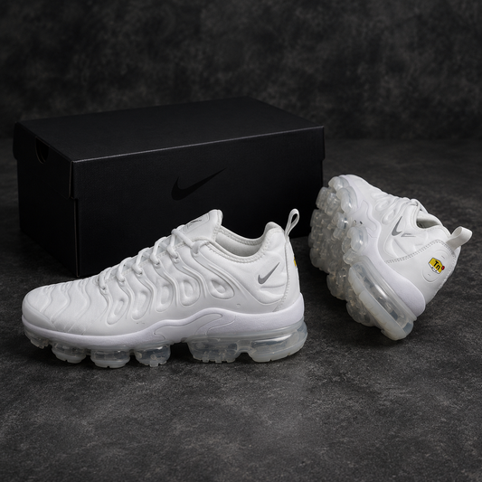 VAPORMAX PLUS
