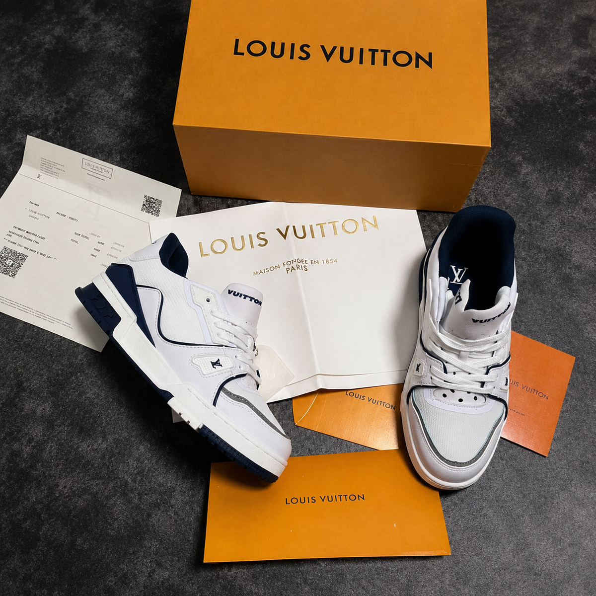 LOUIS VUITTON